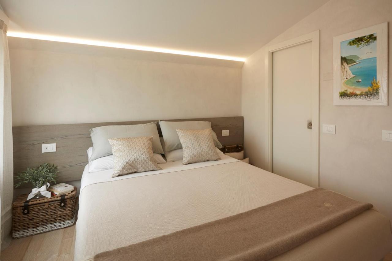 Bed and Breakfast Nilu Relais Sirolo Exterior foto